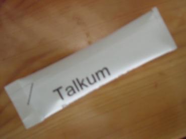 Talkum in Papiertütchen
