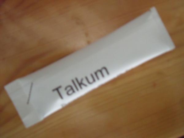 Talkum in Papiertütchen